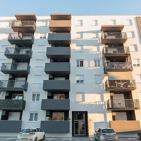 Apartment Luka *